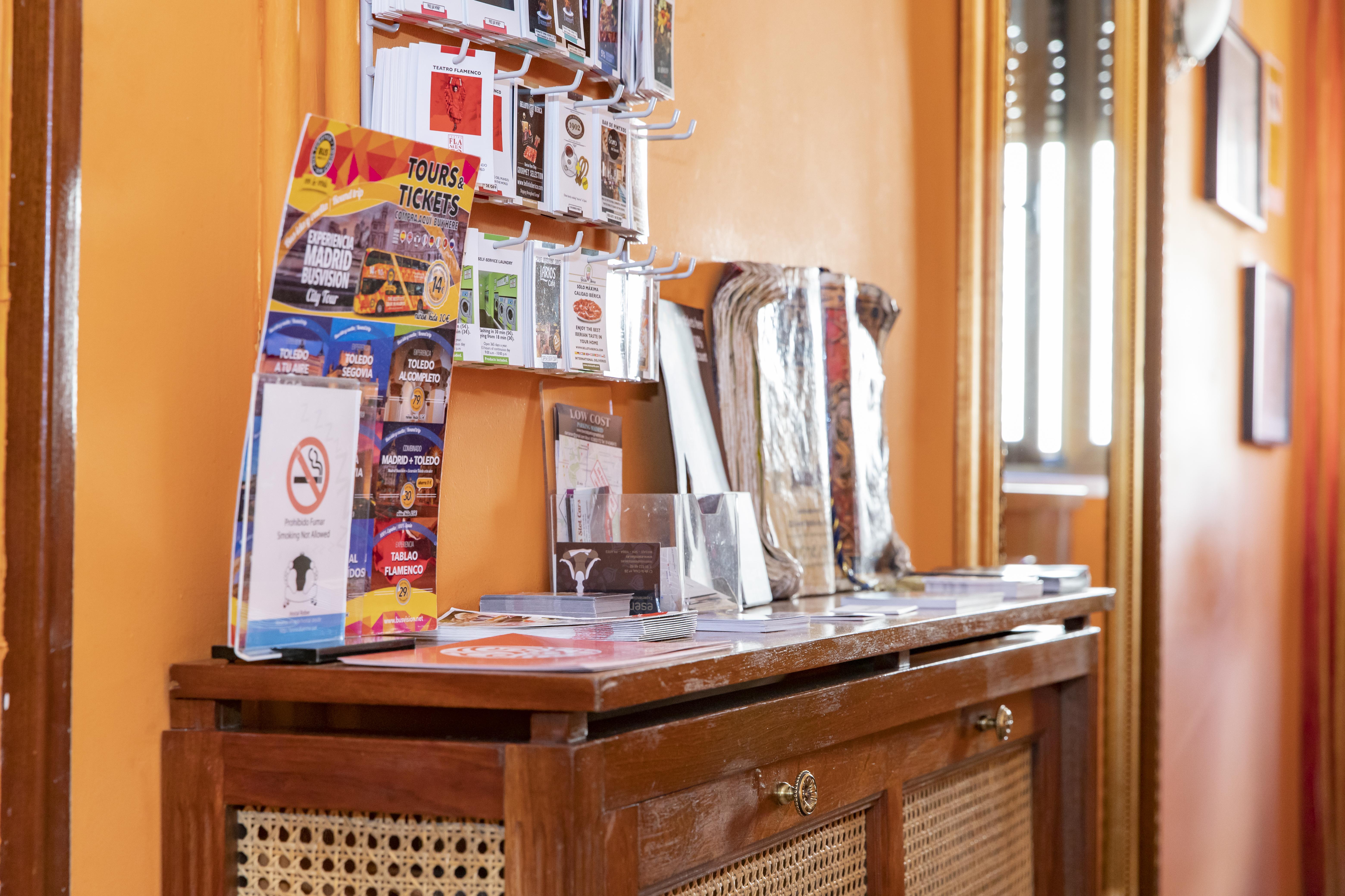 Hostal Rober Madryt Zewnętrze zdjęcie
