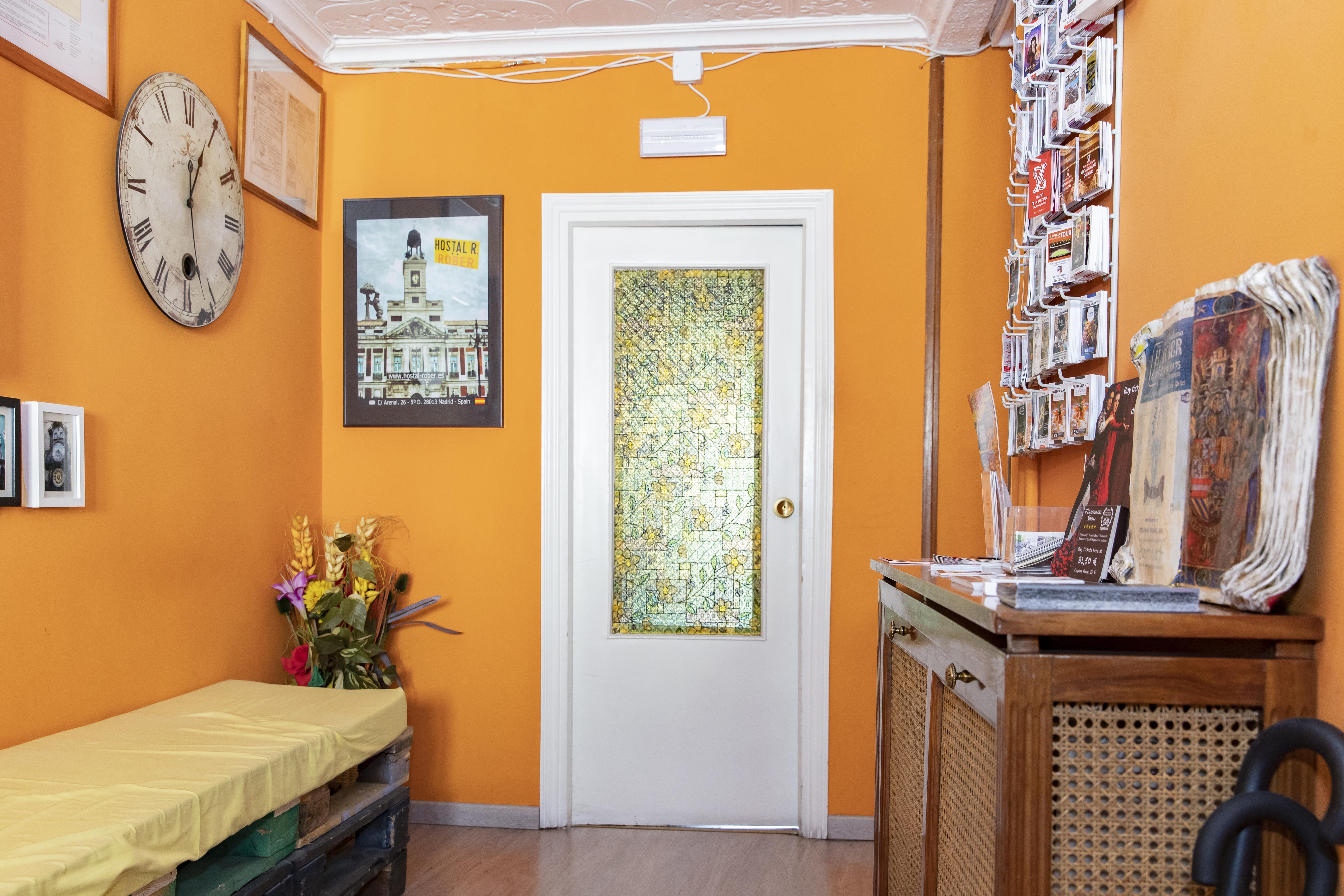 Hostal Rober Madryt Zewnętrze zdjęcie