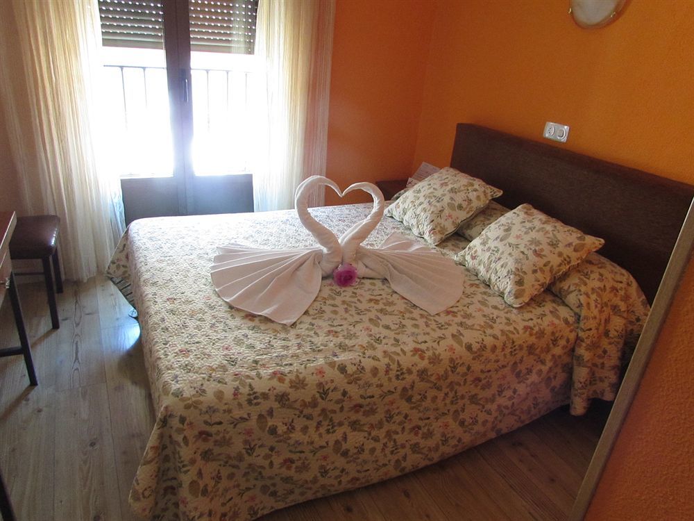 Hostal Rober Madryt Zewnętrze zdjęcie