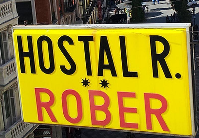 Hostal Rober Madryt Zewnętrze zdjęcie